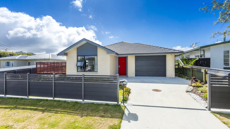 4A Golders Road, Elderslea, Upper Hutt - Carousel 1