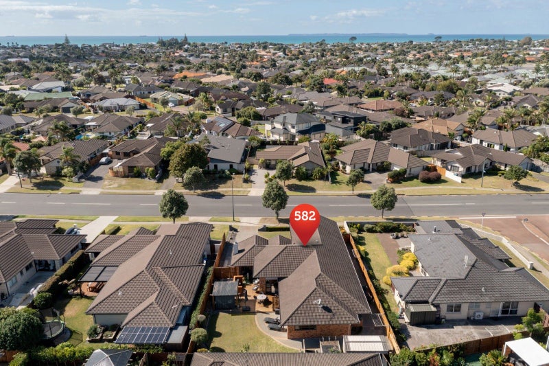 582 Gloucester Road, Papamoa Beach, Papamoa - Carousel 1