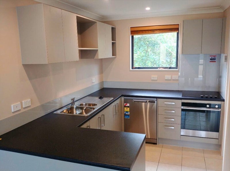 16/5 Monte Cassino Place, Birkdale, Auckland - Carousel 2