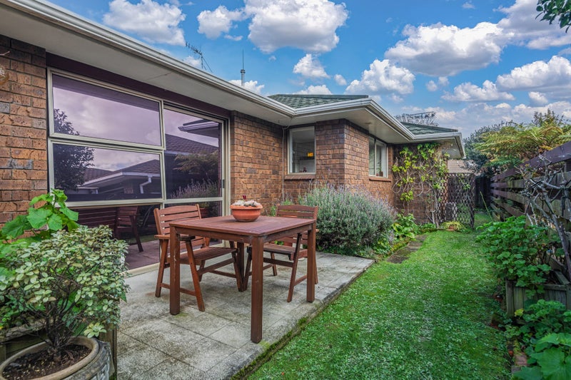 5 Huhana Court, Hokowhitu, Palmerston North - Carousel 11