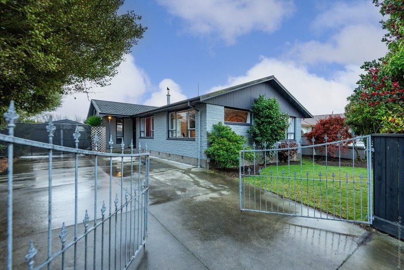 20 Greenock Street, Redwood, Christchurch - Carousel 1