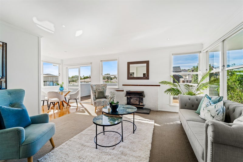 2/23 Bond Crescent, Forrest Hill, Auckland - Carousel 2