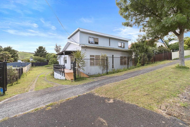 29 Joseph Street, Pukemiro - Carousel 1