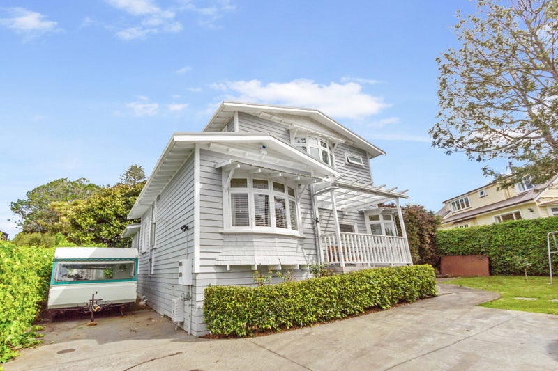 2B Forbes Street, Onehunga, Auckland - Carousel 21