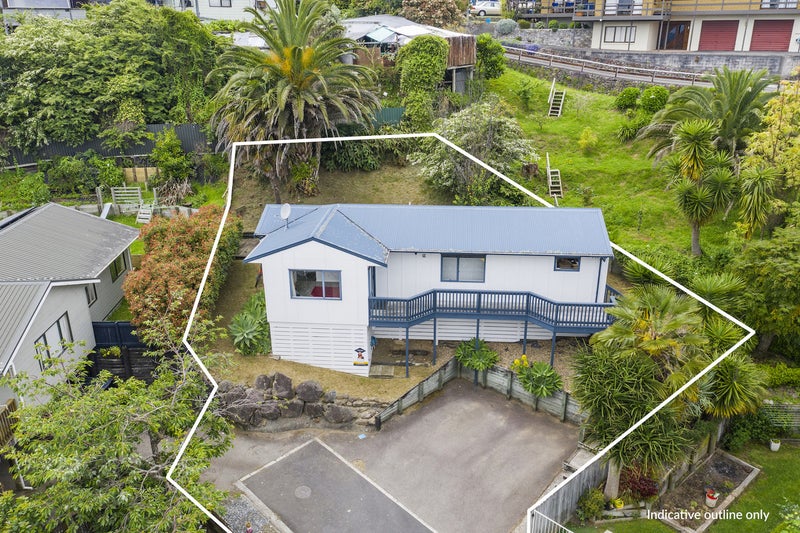 12 Samuel Way, Judea, Tauranga - Carousel 2