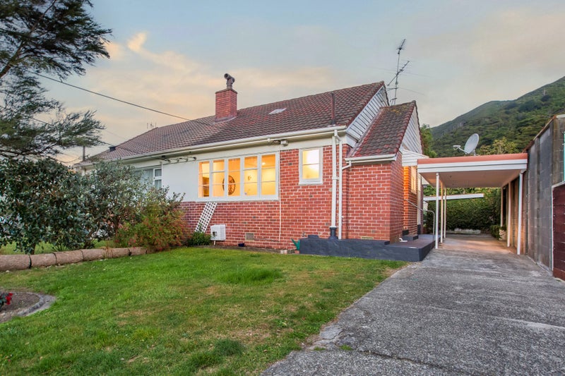 27 Hayward Terrace, Waiwhetu, Lower Hutt - Carousel 34