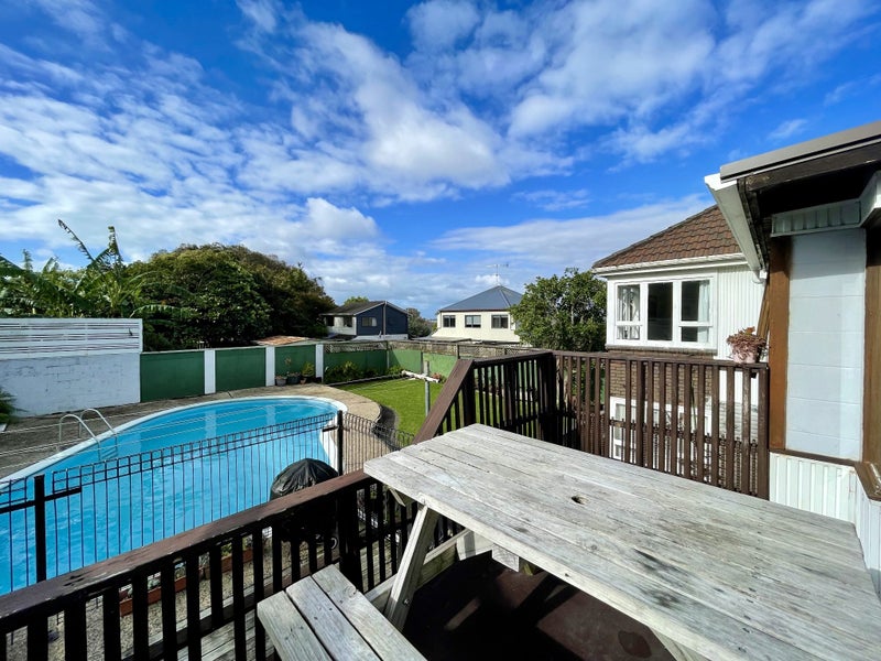 21 Rawhiti Road, One Tree Hill, Auckland - Carousel 2