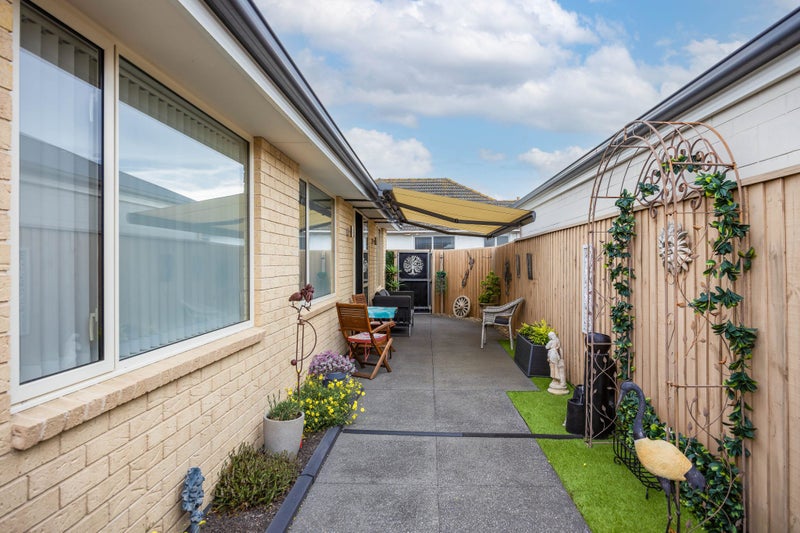 1/158 Harewood Road, Papanui, Christchurch - Carousel 11