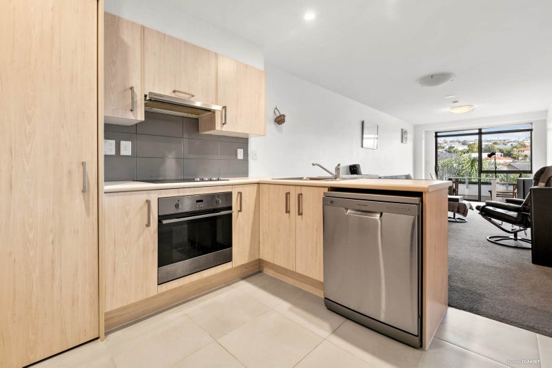 106/17 Link Crescent, Stanmore Bay, Whangaparaoa - Carousel 1