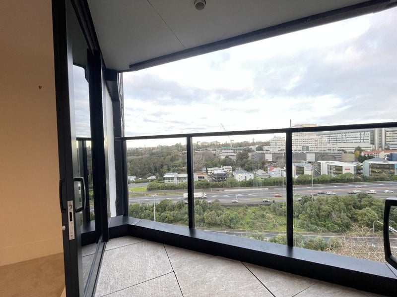 1003/8 Whitaker Place, Grafton, Auckland - Carousel 15