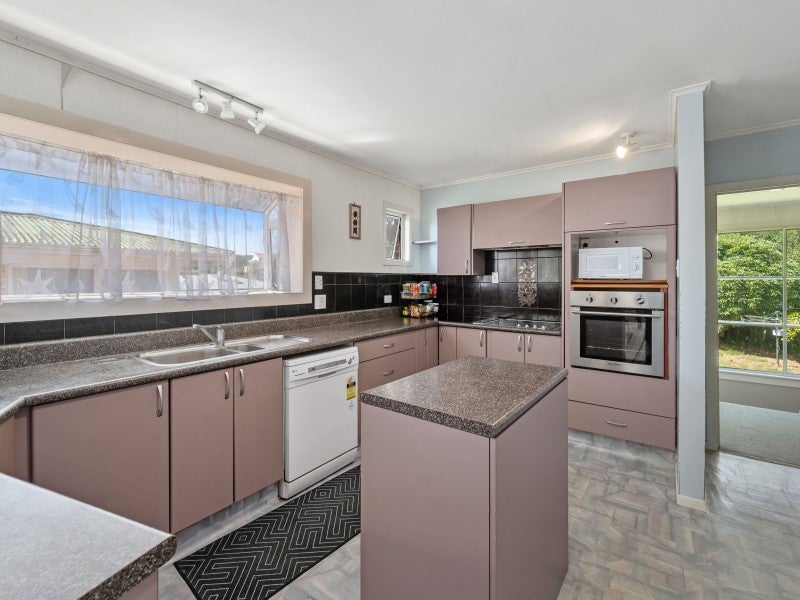 60 Springfield Road, Springfield, Rotorua - Carousel 2