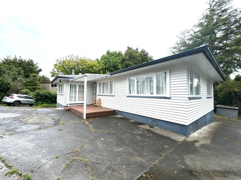 37 Puketea Street, Blockhouse Bay, Auckland - Carousel 2