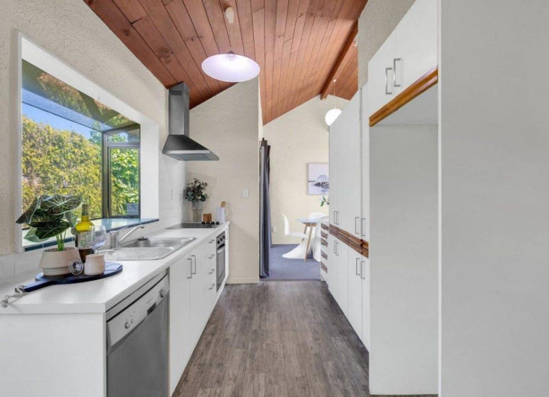 218A Cambridge Road, Hillcrest, Hamilton - Carousel 2