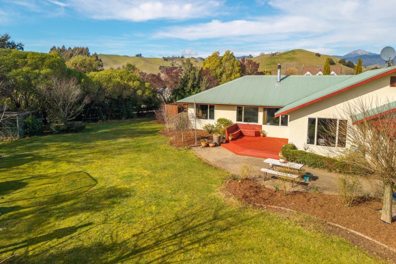21 Harcourt Place, Wakefield, Wakefield - Carousel 2