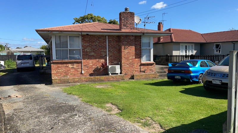 17 Wakefield Road, Favona, Auckland - Carousel 1