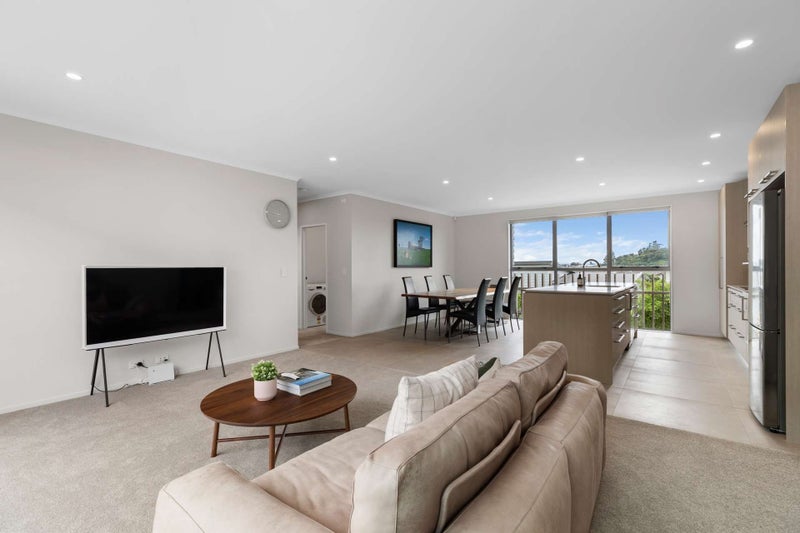 75 Barbarich Drive, Stonefields, Auckland - Carousel 1