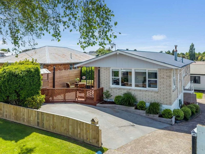 30 Hall Road, Matua, Tauranga - Carousel 1