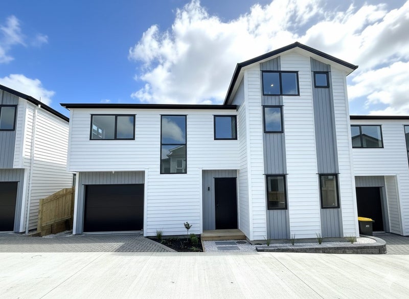 16 Exmouth Road, Northcote, Auckland - Carousel 2