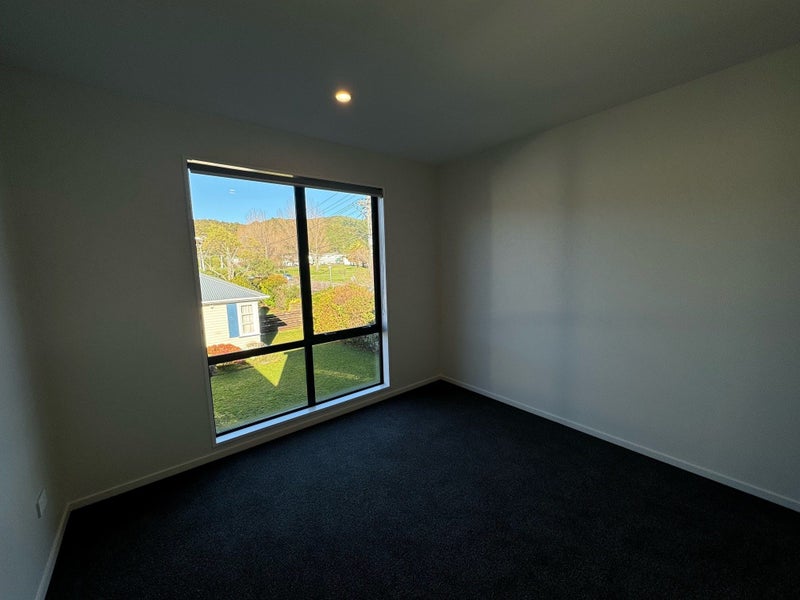 1/20 Fitzherbert Road, Wainuiomata, Lower Hutt - Carousel 15