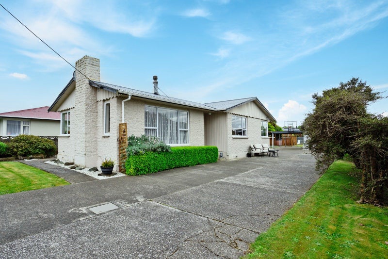 44 Dipton Street, Kingswell, Invercargill - Carousel 1