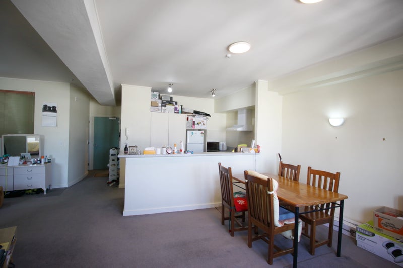 5D/16 Kent Terrace, Mount Victoria, Wellington - Carousel 2