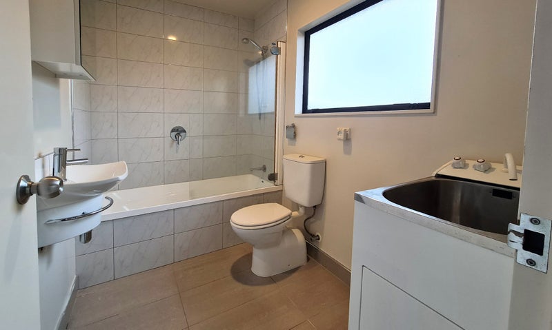 3 Atlantis Place, Totara Vale, Auckland - Carousel 6