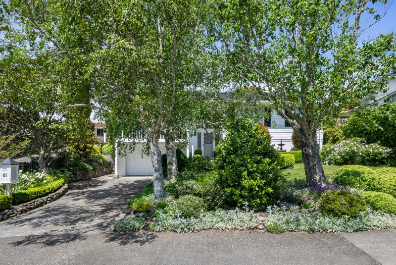 61 Sunbrae Drive, Silverstream, Upper Hutt - Carousel 2