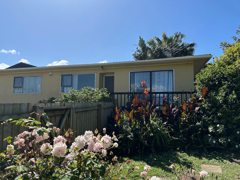 2/63 John Downs Drive, Browns Bay, Auckland - Carousel 1