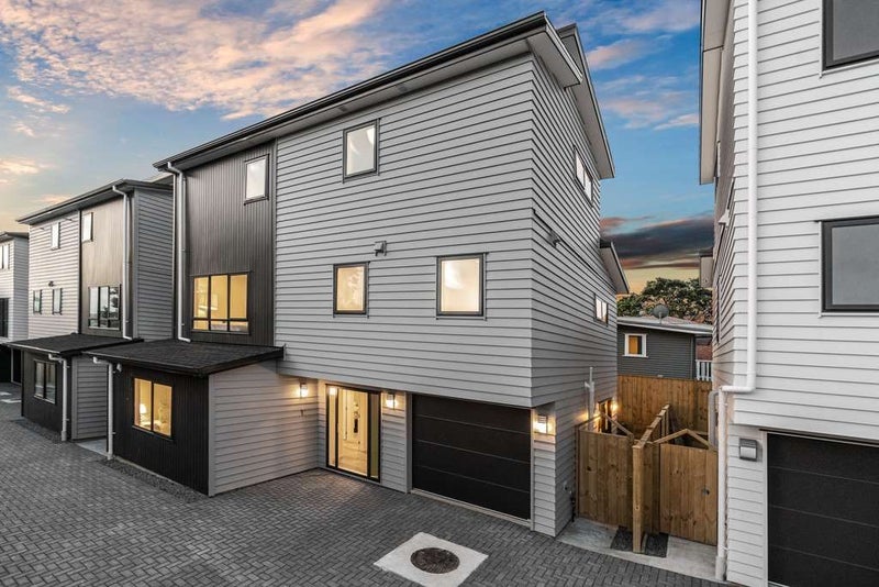 55A Castledine Crescent, Glen Innes, Auckland - Carousel 2