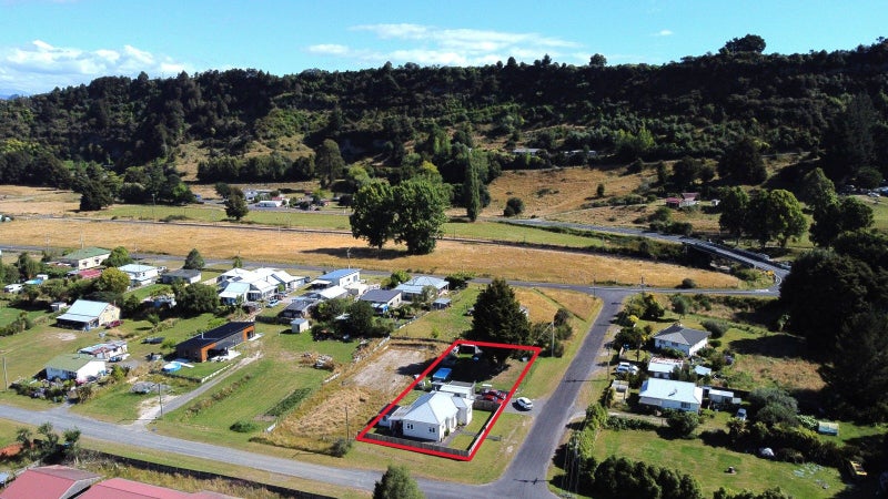 6 Reremai Street, Manunui, Taumarunui - Carousel 1