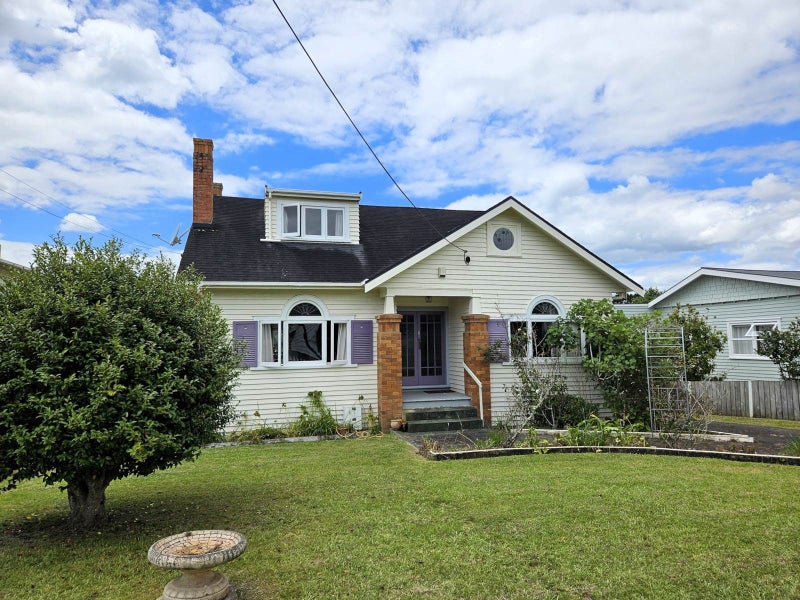 39 Hanlon Crescent, Narrow Neck, Auckland - Carousel 2