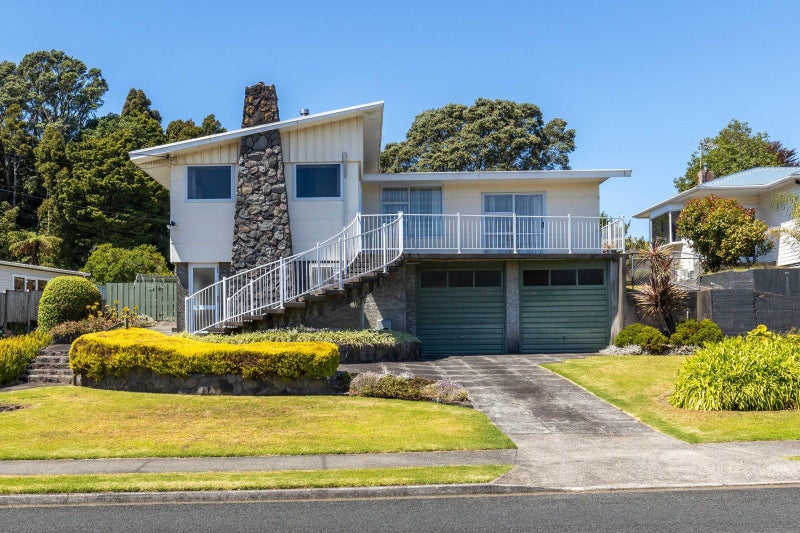 29 Awanui Street, Merrilands, New Plymouth - Carousel 1