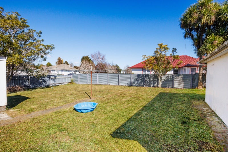27 Crewe Crescent, Hokowhitu, Palmerston North - Carousel 13