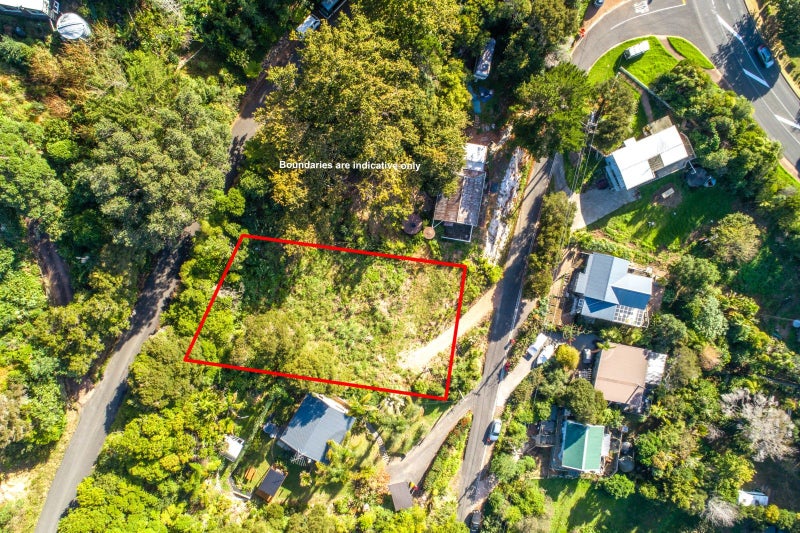 4 Lannan Road, Surfdale, Waiheke Island - Carousel 2