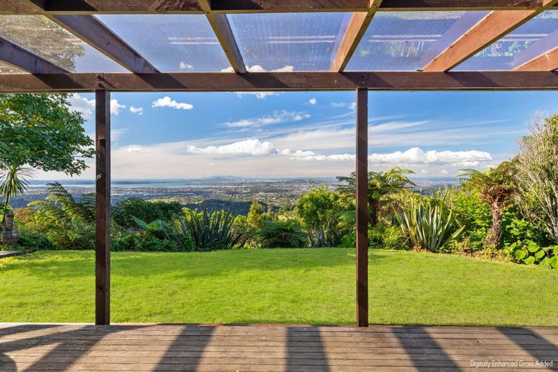 505 Scenic Drive, Waiatarua, Auckland - Carousel 2