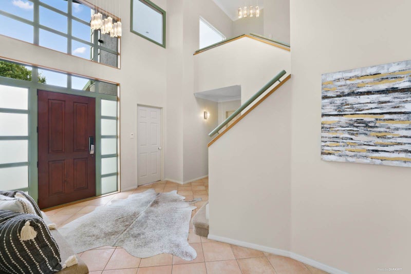 25 ARTESIA CLOSE, Shamrock Park, Auckland - Carousel 2