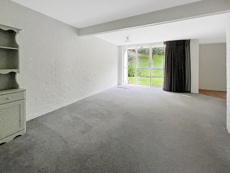 141A Churton Drive, Churton Park, Wellington - Carousel 2