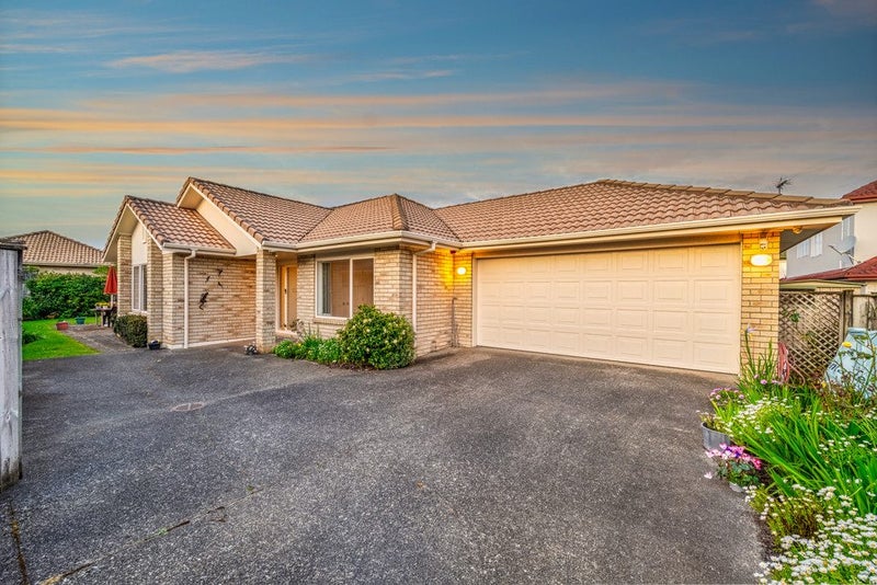 21 Montecito Place, Golflands, Auckland - Carousel 2