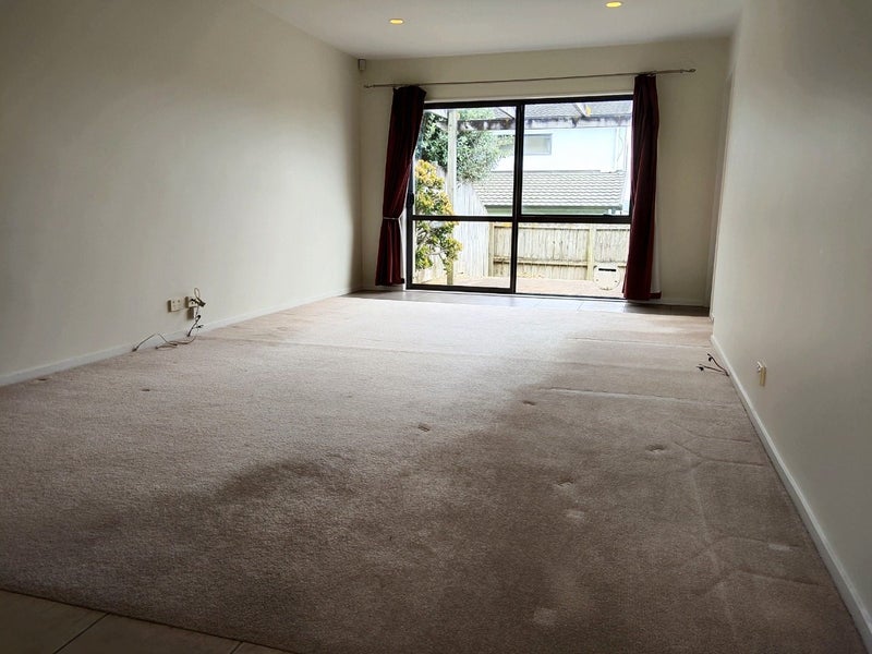 25 Spalding Rise, Golflands, Auckland - Carousel 2