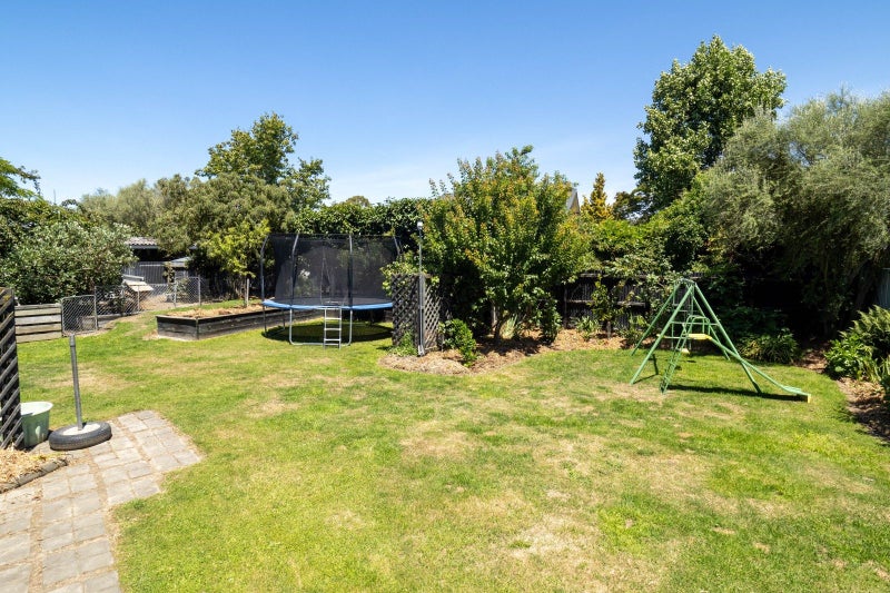 28 Russell Avenue, Allenton, Ashburton - Carousel 2