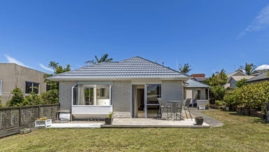12 Brixton Road, Manly, Whangaparaoa - Carousel 1