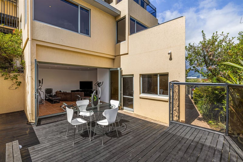 1A Foster Terrace, Lyttelton, Lyttelton - Carousel 20