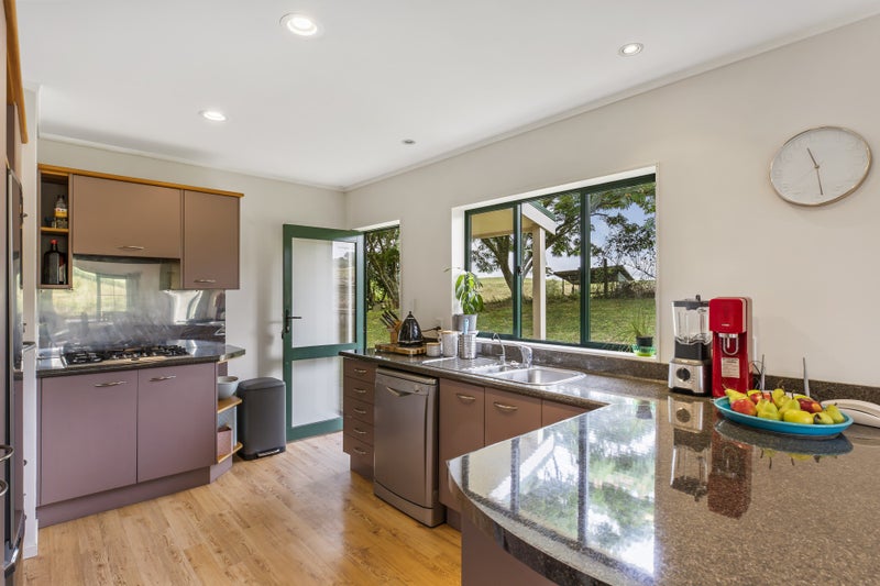 14 Strong Road, Te Pahu, Hamilton - Carousel 2