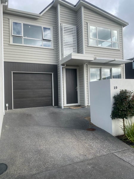 19 Sanremo Lane, Stanmore Bay, Whangaparaoa - Carousel 1