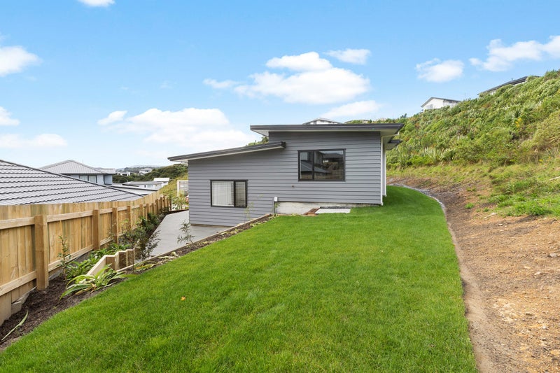 41 Ken Douglas Drive, Aotea, Porirua - Carousel 19