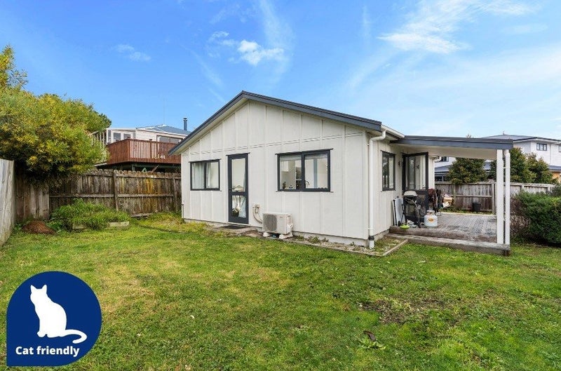 16A Drome View Place, Beach Haven, Auckland - Carousel 1