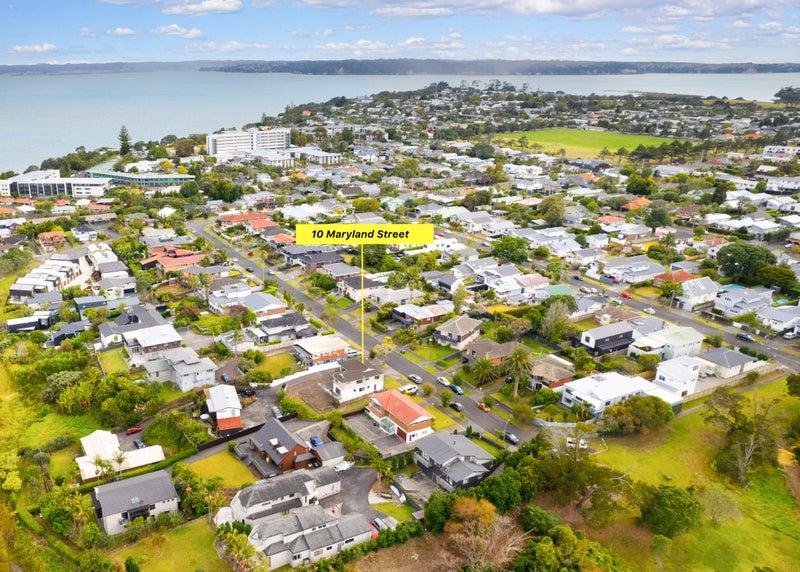 10 Maryland Street, Point Chevalier, Auckland - Carousel 2