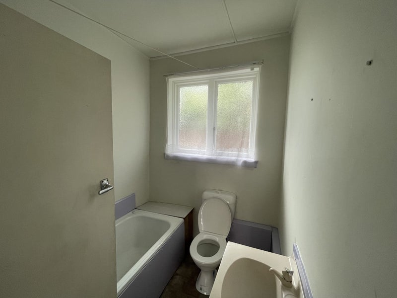 126 Shortland Street, Wainoni, Christchurch - Carousel 9