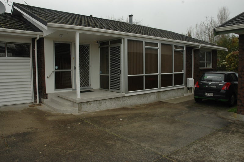 142B Clyde Street, Hamilton East, Hamilton - Carousel 1