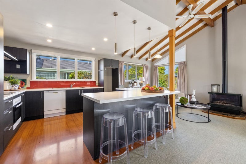 11 Leacroft Street, Bishopdale, Christchurch - Carousel 2